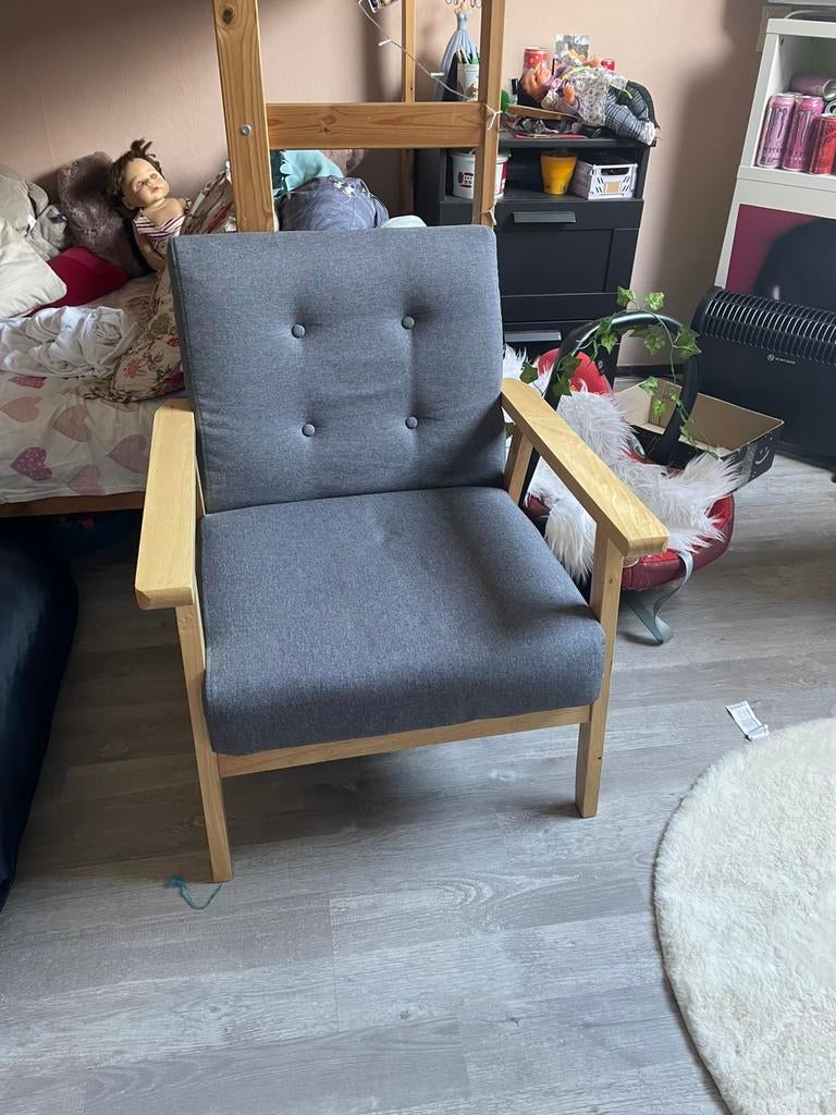 Mooie nette stoel, Ophalen, Zo goed als nieuw, Stof, Eén