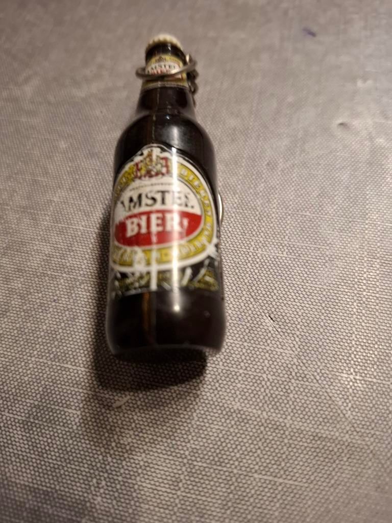 Sleutelhanger. Oud fles model AMSTEL, Ophalen of Verzenden