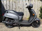 Scooter Sym Fiddle 2 50S kilometerstand: 4753 -nieuwe accu, Fietsen en Brommers, Scooters | SYM, Ophalen, Zo goed als nieuw, Benzine