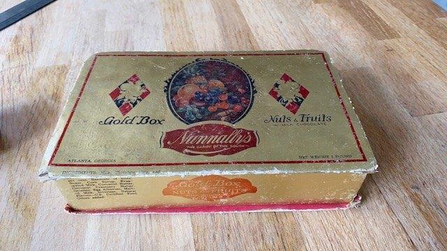 Nunnally’s Gold box chocolade bonbon kartonnen doos uit VS, Ophalen of Verzenden