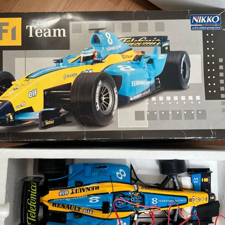 Nikko Renault F1 Team RC auto - Fernando Alonso, Hobby en Vrije tijd, Modelbouw | Auto's en Voertuigen, Zo goed als nieuw, Auto