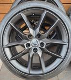 18 inch Originele Skoda Octavia velgen met zomerbanden 5x112, 18 inch, Banden en Velgen, Nieuw, Ophalen of Verzenden
