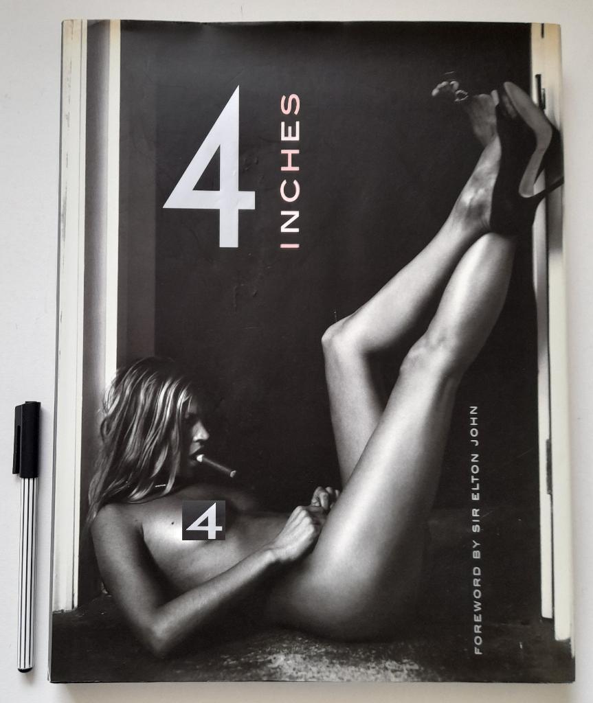 Sir Elton John - Four Inches - Hardback - Groot - Aids Fonds, Verzenden, Sir Elton John, Gelezen, Fotografen
