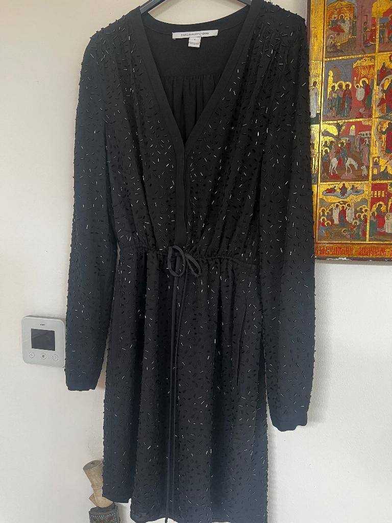 Diane Von Furstenberg beaded dress EU38 (US6), Maat 38/40 (M), Zwart, Diane Von Furstenberg, Ophalen of Verzenden
