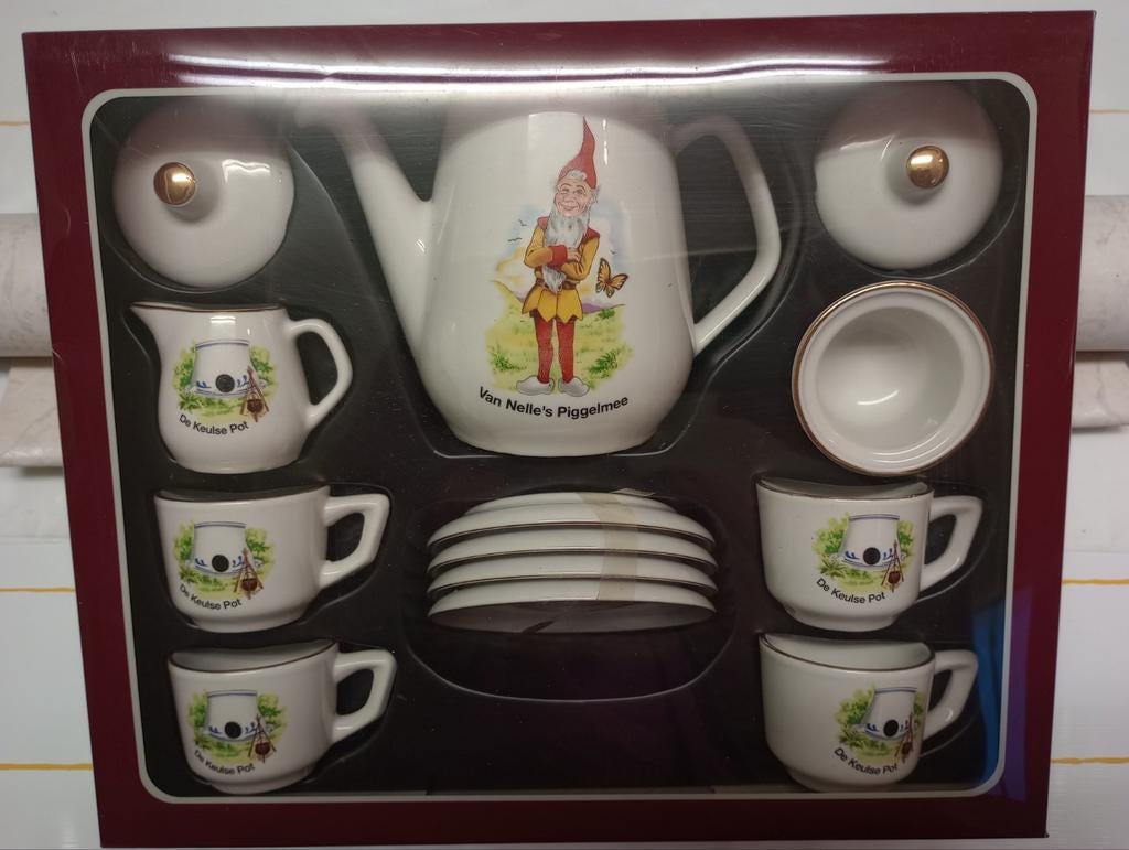 3 Nieuwe Piggelmee theeserviesjes - Van Nelle's Piggelmee, Nieuw, Ophalen of Verzenden, Overige stijlen, Porselein