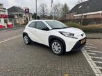 Toyota Aygo X 1.0 VVT-i MT Play, Auto's, Toyota, Gebruikt, 920 kg, 4 stoelen, Wit