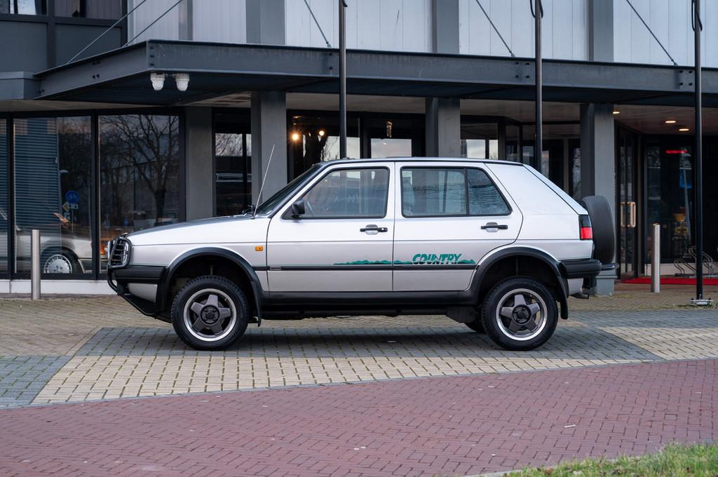 Volkswagen Golf 1.8 Country Syncro (bj 1992), Stof, Zwart, Volkswagen, Bedrijf