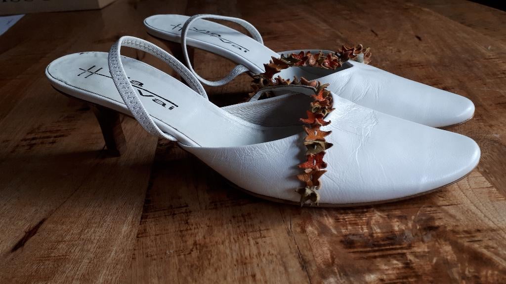 Via Vai (bruids)schoenen, Schoenen met lage hakken, Wit, Zo goed als nieuw, Ophalen