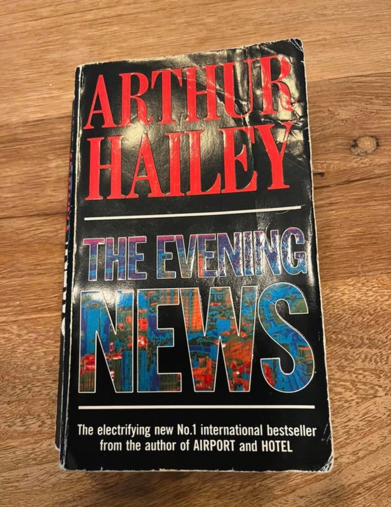 The Evening News - Arthur Hailey, Ophalen of Verzenden, Gelezen
