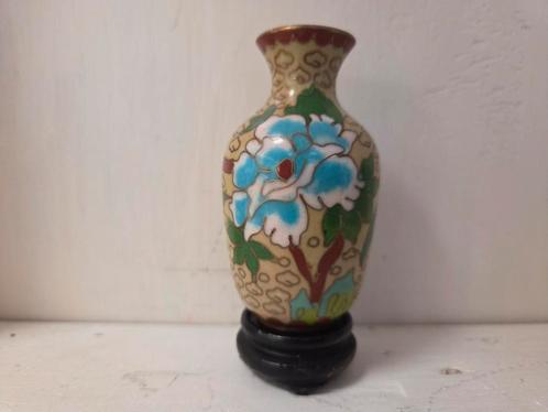 Prachtig cloisonné vaasje met bloemmotief, Antiek en Kunst, Antiek | Vazen, Ophalen