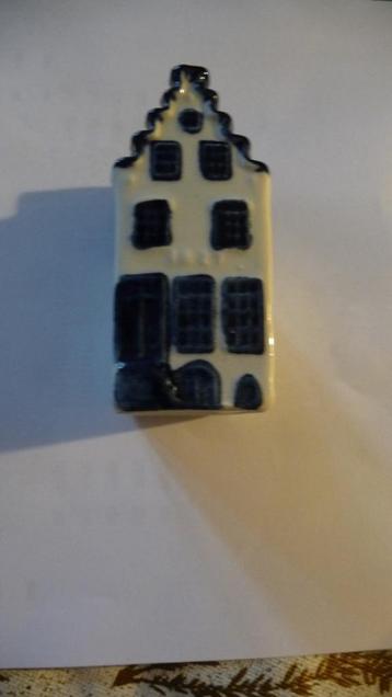 KLM - 2     beschikbaar voor biedingen