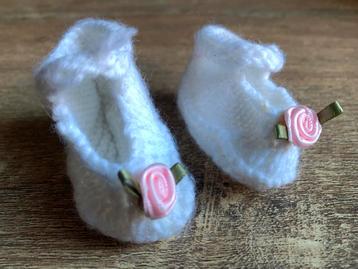 Poppen schoentjes sokjes beschikbaar voor biedingen