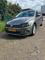 Volkswagen Polo 1.0 TSI 95pk 2018 Grijs, Auto's, Voorwielaandrijving, Stof, Zwart, 23 km/l