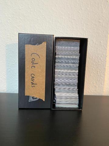 Pokémon ETB vol met moderne code cards  beschikbaar voor biedingen