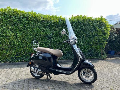 Vespa primavera 2019, Fietsen en Brommers, Scooters | Vespa, Zo goed als nieuw, Overige modellen, Maximaal 45 km/u, Benzine, Ophalen
