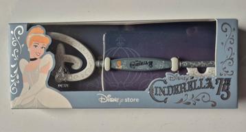 Disney Assepoester sleutel 75ste Jubileum beschikbaar voor biedingen