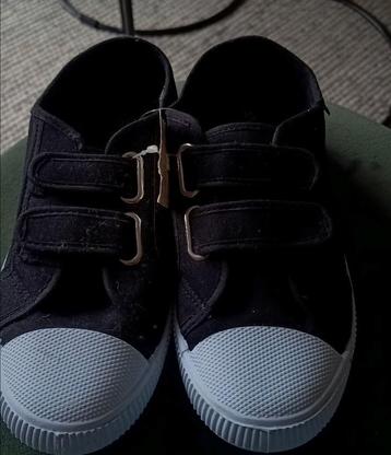 Nieuw: Gymschoenen unisex met klittenband maat 35 beschikbaar voor biedingen