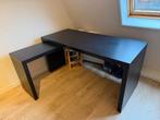 Zwart ikea bureau – licht beschadigd, Huis en Inrichting, Bureaus, Ophalen