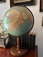 Oude antieke globe,wereldbol., Verzenden