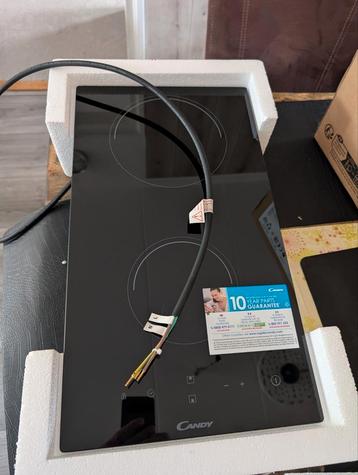 Nieuw! Candy CID 30/G3 Inductiekookplaat - 2 Zones - Inbouw beschikbaar voor biedingen