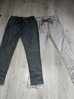 2 imitatie leren stretch broeken met rekbare taille mt L /XL, Zwart, Maat 42/44 (L), Ophalen of Verzenden, Zo goed als nieuw