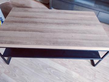 Salontafel beschikbaar voor biedingen