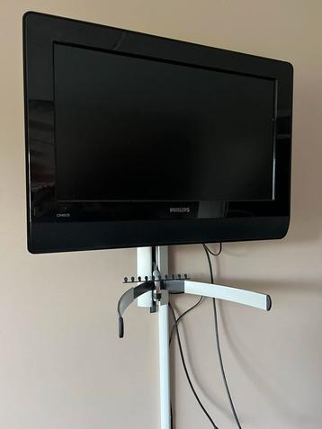 Philips Cineos 26 inch TV + Vogel's ophangsysteem beschikbaar voor biedingen