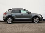 Volkswagen T-Roc 1.5 TSI Life Edition 150pk DSG | Navigatie, Stof, 4 cilinders, 150 pk, Bedrijf