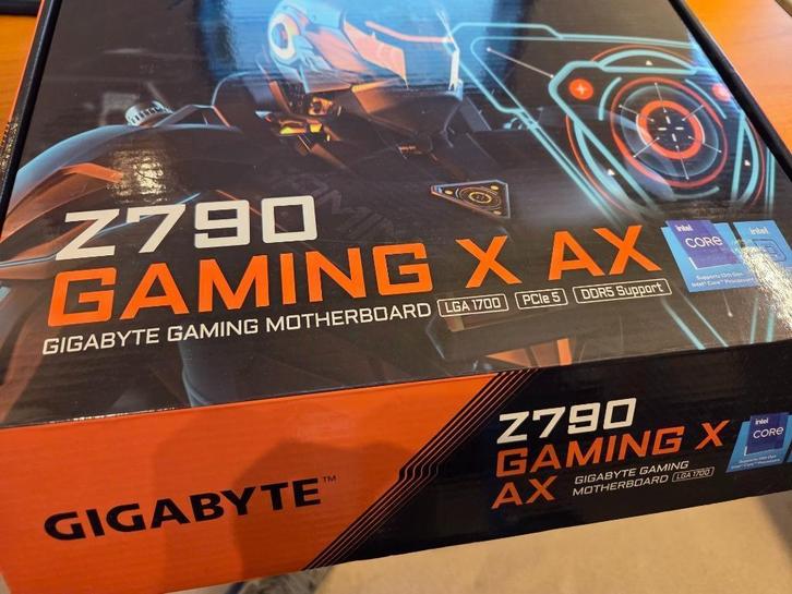 Gigabyte Z790 GAMING X AX, Computers en Software, Moederborden, Zo goed als nieuw, Intel, DDR5, Ophalen of Verzenden