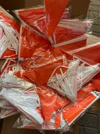 Grote hoeveelheden oranje vlaggetjes. Vlaggenlijn 10m, Diversen, Vlaggen en Wimpels, Ophalen of Verzenden, Nieuw