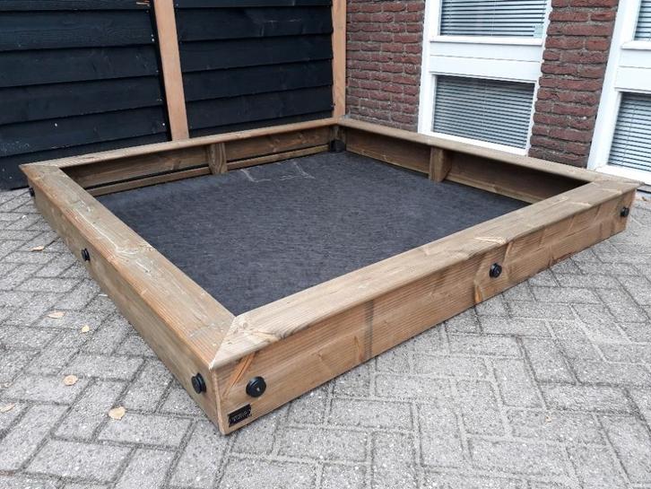 grote HOUTEN ZANDBAK 200x200 kant en klaar geleverd, Kinderen en Baby's, Speelgoed | Buiten | Zandbakken, Nieuw, Ophalen