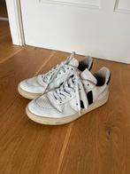 Veja V10 sneakers - Maat 37, Wit, Veja, Ophalen of Verzenden, Sneakers of Gympen