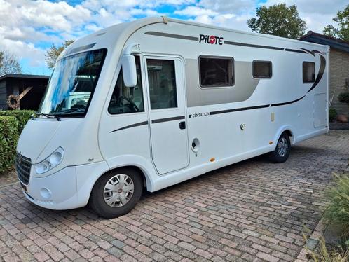 Pilote G740 Integraal, Queensbed, Garage, Nieuwstaat!, Caravans en Kamperen, Campers, Bedrijf, tot en met 4, Integraal, Pilote