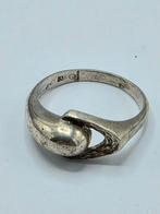 Zilveren Modernistische Ring, Verzenden, ., Zo goed als nieuw, Dame
