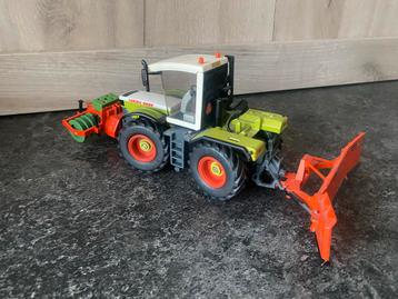 Claas Xerion Holaras Siku beschikbaar voor biedingen