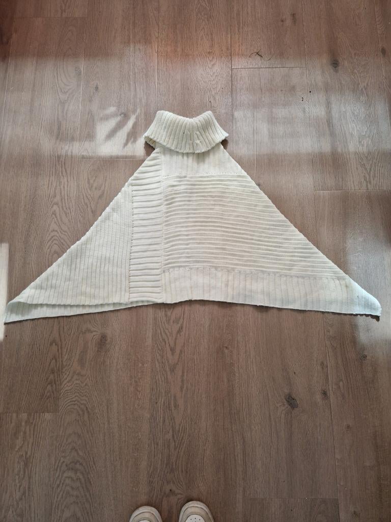 Poncho 1 maat, Ophalen of Verzenden, Zo goed als nieuw, Maat 38/40 (M)