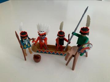 Playmobil 4 indianen met kano en paard beschikbaar voor biedingen