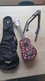 Stagg Ukelele met tas en standaard, Muziek en Instrumenten, Ophalen of Verzenden, Zo goed als nieuw, Ukelele