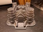 Nordic Ware bakvorm Kasteel Castle, Ophalen of Verzenden, Zo goed als nieuw, Taarten, Bakvorm