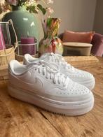 Nieuwe Nike sneakers - Maat 40, Ophalen of Verzenden, Nieuw, Wit, Sneakers of Gympen