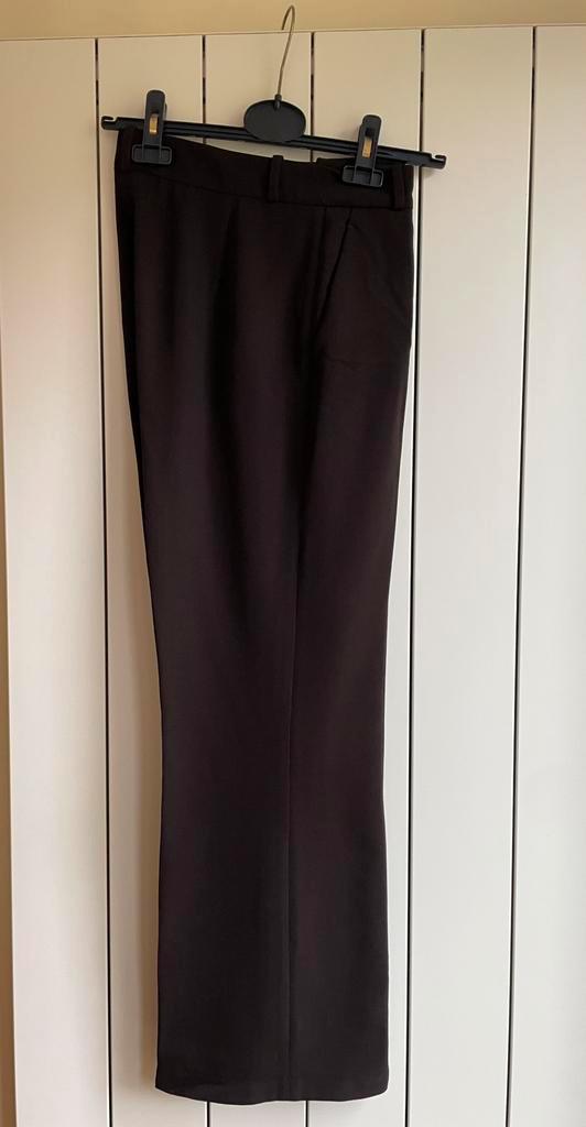 Donkerbruine pantalon wijde pijpen Turnover maat 36, Kleding | Dames, Broeken en Pantalons, Zo goed als nieuw, Maat 36 (S), Bruin