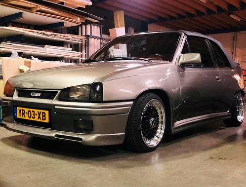 Te koop Opel Kadett 2.0 GSI Cabrio, Auto's, Opel, Particulier, Kadett, Lederen bekleding, Metallic lak, Mistlampen, Open dak, Radio