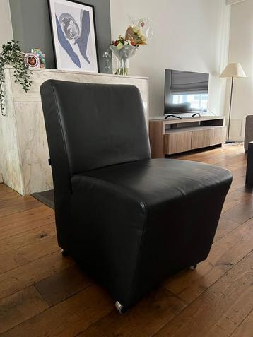 Zes industriële eetkamerstoelen (Mountain van Station7) beschikbaar voor biedingen