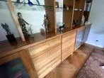 Handgemaakt notenhout wandmeubel, Ophalen, Met plank(en), Gebruikt, 200 cm of meer