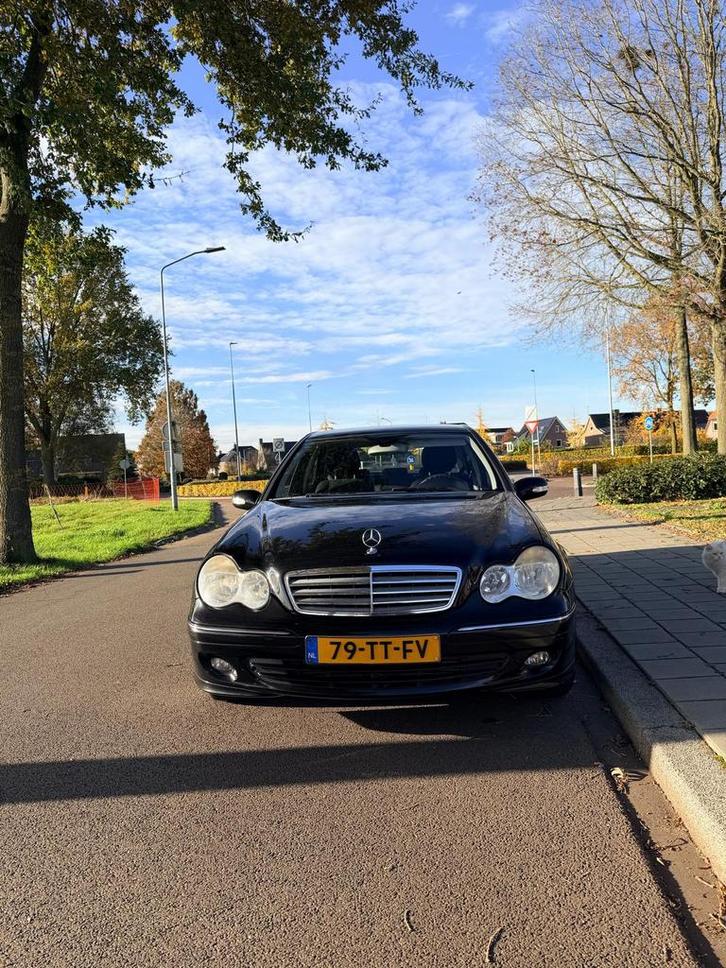 Mercedes-Benz C-Klasse 2.2 CDI C200 Sedan AUT 2007 Zwart, Auto's, Mercedes-Benz, Particulier, C-Klasse, Diesel, F, Sedan, Automaat