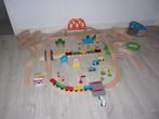 Houten TREINBAAN 130 delig met veel toebehoren, Kinderen en Baby's, Speelgoed | Houten speelgoed, Ophalen, Zo goed als nieuw, Overige typen