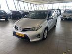 Toyota Auris Touring Sports 1.8 Hybr. Aspiration, Auto's, Toyota, Stof, Gebruikt, Origineel Nederlands, LED verlichting