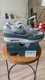 Nike Air Max 1 .SWOOSH Low Poly Adventure (2025) EU 45 nieuw, Ophalen of Verzenden