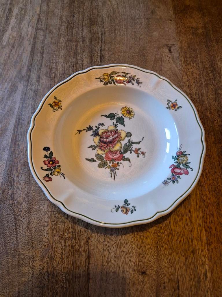 Villeroy & Boch Alt Strassburch soep bord, Huis en Inrichting, Keuken | Servies, Gebruikt, Ophalen of Verzenden, Bord(en), Overige stijlen