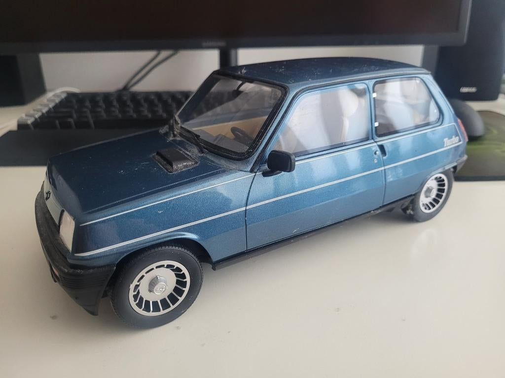 Renault 5 turbo 1/12, Hobby en Vrije tijd, Modelauto's | 1:5 tot 1:12, N, Ophalen of Verzenden, 1:9 t/m 1:12, Auto